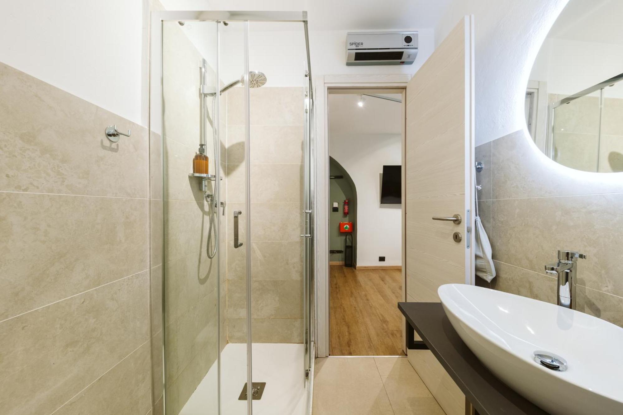 Giano Host - Capro Apartment Genoa Exterior photo